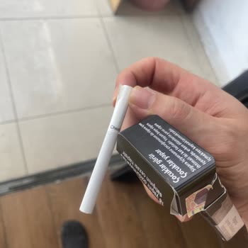 Aldığım Sigara Paketinde Patlak Filtreyle Karşılaştım Mağduriyetimin Giderilmesini İstiyorum