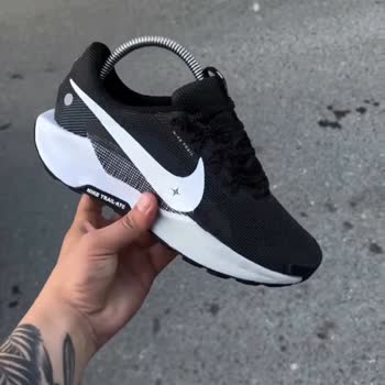 @Simayayakkabim Siparişimde Yanlış Marka ve Model Ayakkabı Gönderildi, Satıcıya Ulaşılamıyor