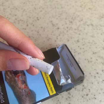 Satın Aldığım Sigara Paketinde Kir Ve Basım Hatası Şoku