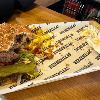 Çiğ Gelen Burger Ve Ücret İadesi Talebi: Tekrarlayan Mağduriyet