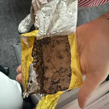 Küflü Ve Deforme Eti Karam Bitter Ürünü İçin Hızlı Çözüm Bekliyorum