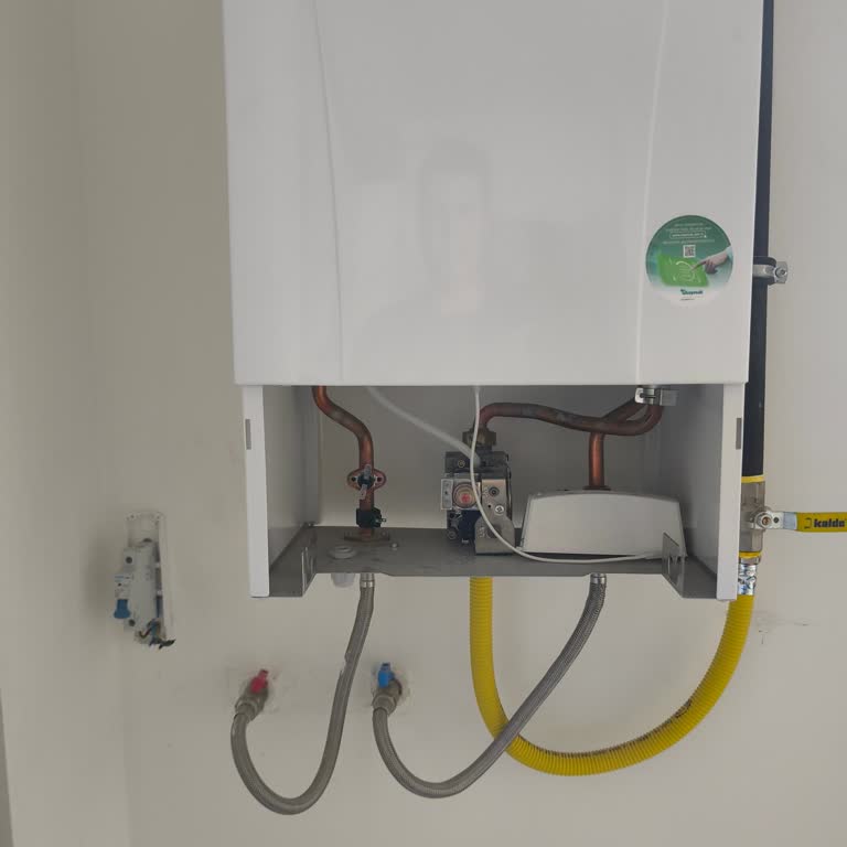 Kombi Kapağı Eksik, Sürekli Oyalama Ve Mağduriyet