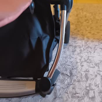 Bebek Arabasında Vida Düşmesi Nedeniyle Güvenlik Tehdidi Ve Değişim Talebi