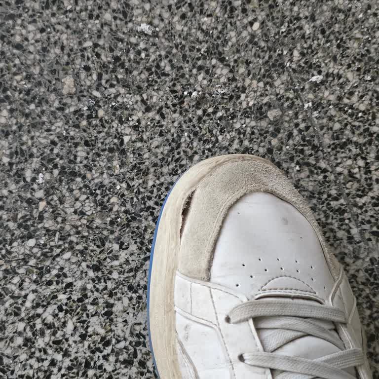 Garanti Kapsamındaki Ayakkabımın İadesi Sürekli Red Ediliyor Ve Geri Dönüş Yapılmıyor