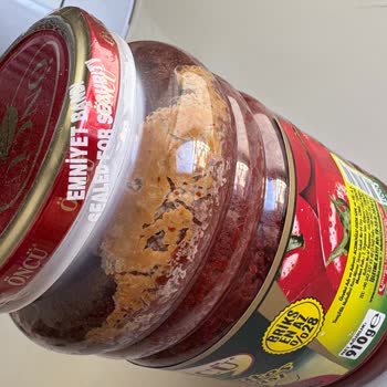 Son Kullanma Tarihi Geçmemiş Salçada Küf Şoku Ve Ulaşılamayan Müşteri Hizmeti