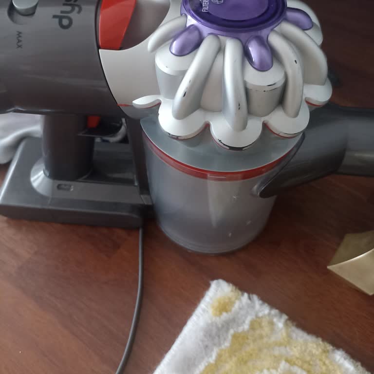 Dyson V8 Süpürge Garanti Kapsamında Parça Değişimi Gecikiyor Ve Müşteri Hizmetleri Yetersiz