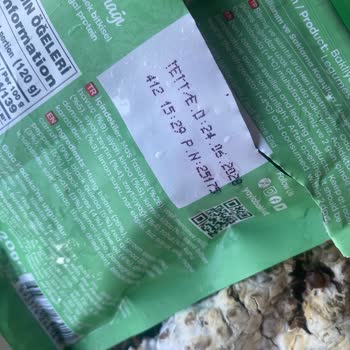 Son Kullanma Tarihi Geçmemiş Üründe Küf Sorunu Ve Para İadesi Talebi