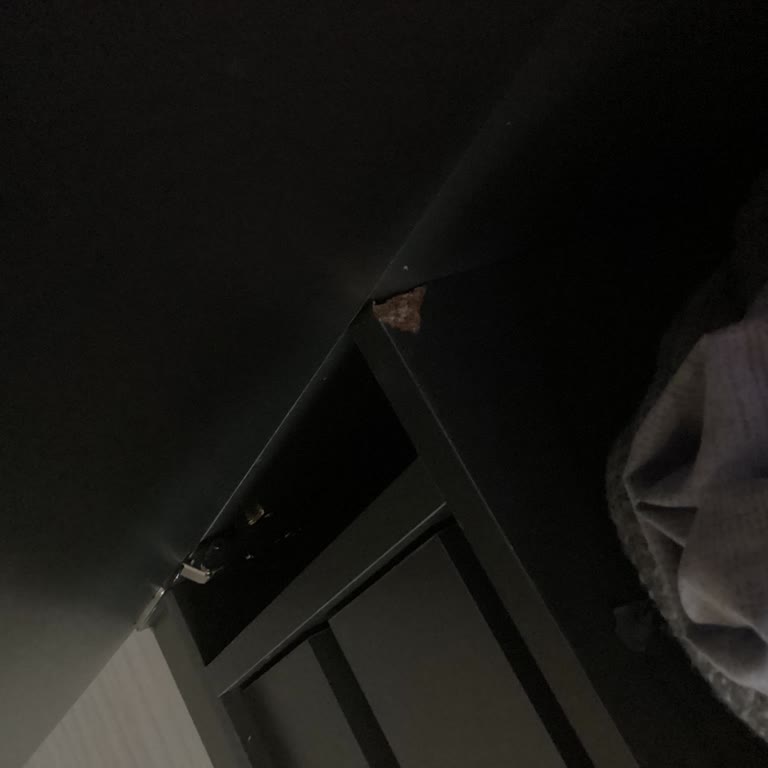 Eksik Ve Hasarlı Gardırop Parçaları İçin Çözüm Bekliyorum