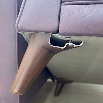 İstikbal 3 Yıllık Koltuk Takımı Kullanılamaz Hale Geldi, Yetkiliye Ulaşılamıyor