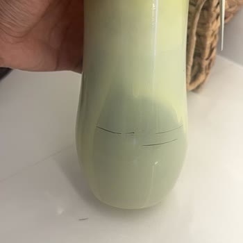 Özel Günde Solmuş Ve Küflü Çiçek Gönderildi