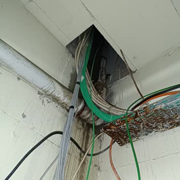 Fiber Dağıtıcının Yanlış Yerde Olması Nedeniyle Sürekli İnternet Kesintisi