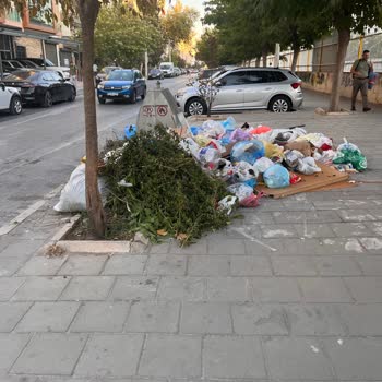 Karşıyaka'da Temizlik Hizmetlerinin Yetersizliği Ve Çözüm Talebi