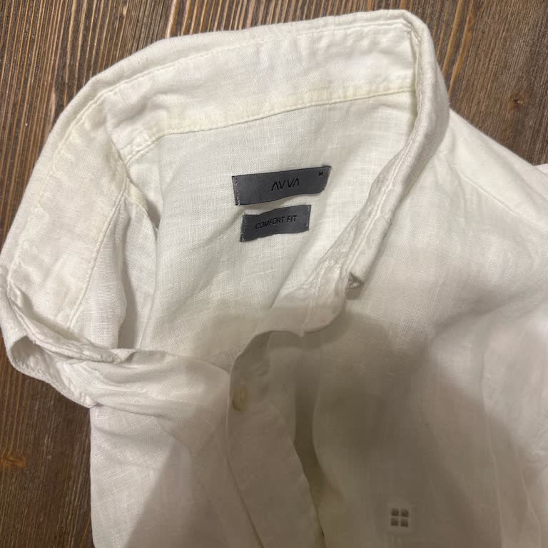 Bir Günlük Gömlekte Sarı Leke Şoku Ve Yetersiz Müşteri Hizmeti