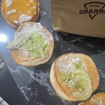 Çürük Marullu Hamburger Ve Yetersiz Telafi