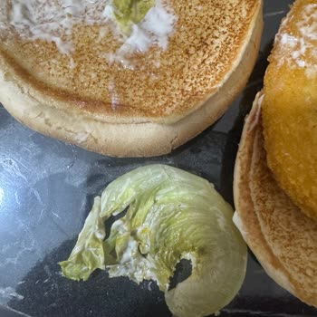 Çürük Marullu Hamburger Ve Yetersiz Telafi