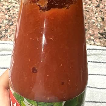 Açılmamış Domates Konservesinde Kurt Şoku