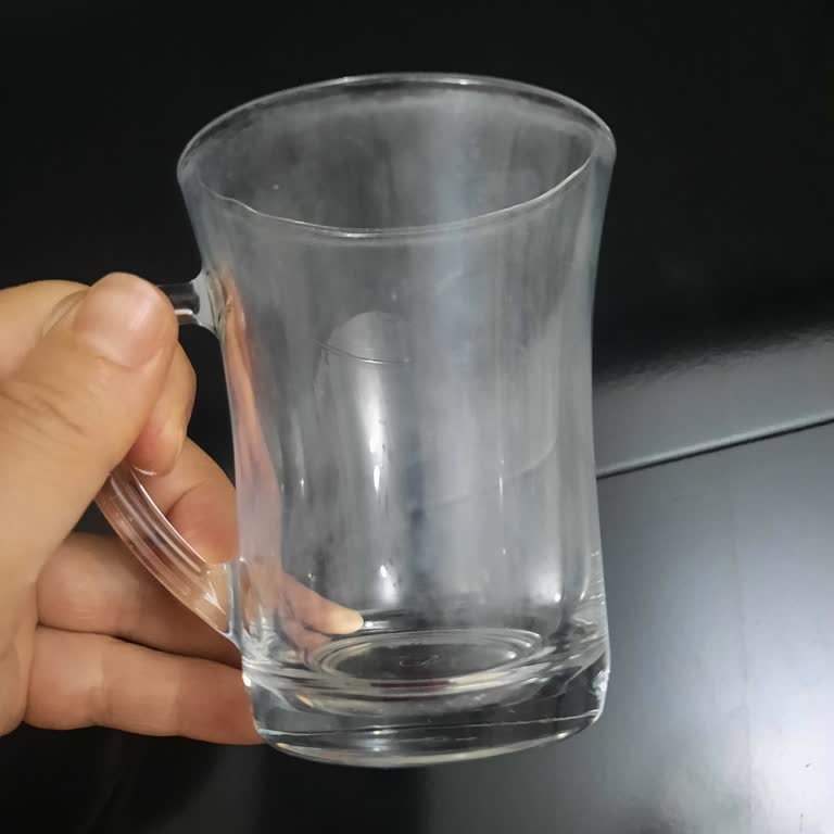 Profilo Bulaşık Makinesi Bardaklarda Çizik Ve Lekeleri Çözmüyor, Servis Yetersiz Kaldı