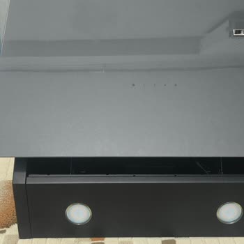 Yanlış Montaj Yönlendirmesiyle Mutfak Dolabımda İstenmeyen Baca Deliği Açıldı