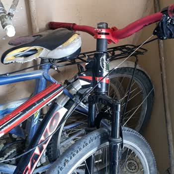 Bisikletin Orta Göbeği Aniden Ayrıldı Çocuğum Düştü