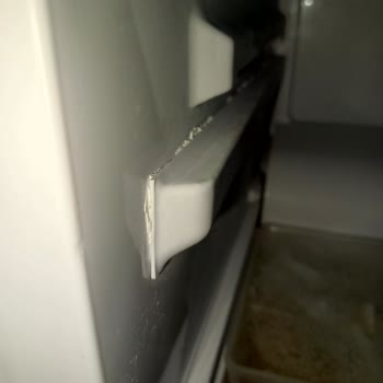 Vestel Buzdolabı Arızası Tekrarlıyor, Kalıcı Çözüm Bekliyorum