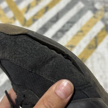 40 Günde Deforme Olan Ayakkabıya Ret Cevabı!