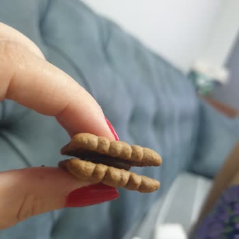 Ülker İkram Kakaolu Bisküvinin Kreması Neredeyse Yok