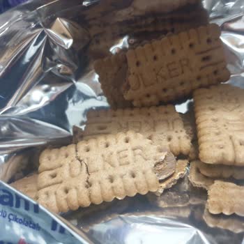 Ülker İkram Kakaolu Bisküvinin Kreması Neredeyse Yok