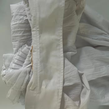 Kondisyonu Yüksek Olarak Satılan Gömlek Lekeli Geldi, İade Talebim Reddedildi