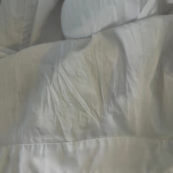 Kondisyonu Yüksek Olarak Satılan Gömlek Lekeli Geldi, İade Talebim Reddedildi