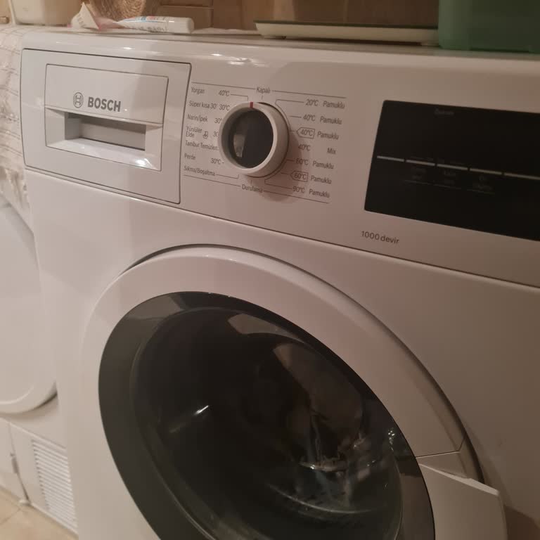 Bosch Çamaşır Makinesinde Kalıcı Küf Kokusu Sorunu Çözülmüyor