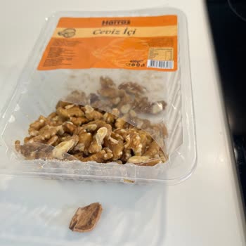 Ceviz Paketinden Böcek Çıktı, Mağaza İlgisiz Kaldı Ve Çözüm Sunulmadı