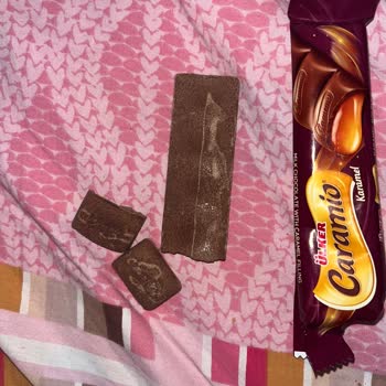 Aldığım Çikolata Küflü Çıktı Müşteri Hizmetlerinden Dönüş Yok