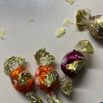 Erimiş Ve Bozulmuş Çikolata Satışı Müşteri Memnuniyetini Zedeliyor