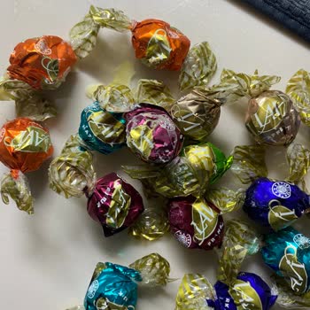 Erimiş Ve Bozulmuş Çikolata Satışı Müşteri Memnuniyetini Zedeliyor