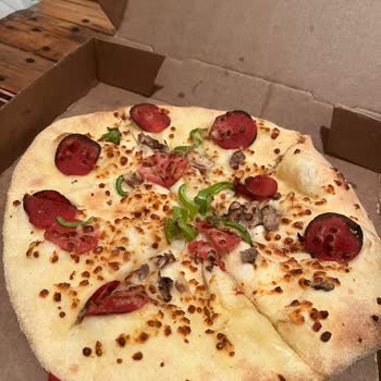 Eksik Malzemeli Pizza Ve Çözülmeyen Müşteri Hizmetleri Sorunu