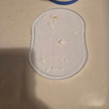 Bozuk Yoğurt Ve İletişim Eksikliği Nedeniyle Mağduriyet Yaşadım