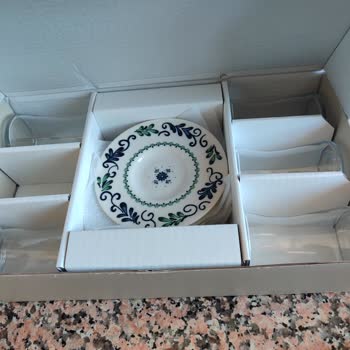 Eksik Ve Hasarlı Çay Seti Teslimatı, Çözüm Bekliyorum