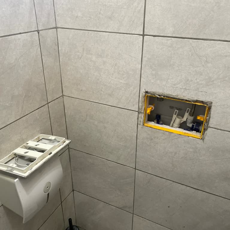 Köfteci Yusuf'ta Temizlik Sorunu Ve İlgisiz Personel