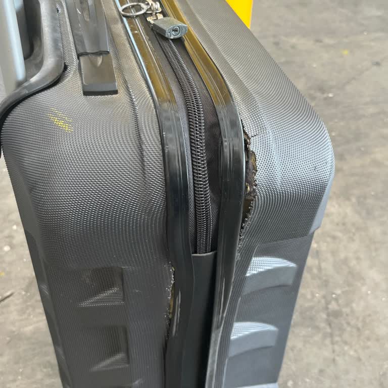 Personelin Duyarsızlığı Ve Valizlerimin Zarar Görmesi Sonrası Mağduriyetim Giderilmiyor