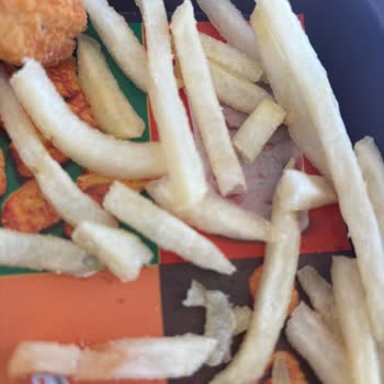 Burger King'de Taze Olmayan Ürünler Ve Yumuşak Patates Sorunu