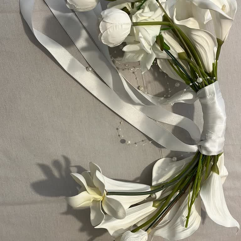 Yanlış Ve Kalitesiz Gelin Çiçeği, İletişimsizlik Ve Ücret İadesi Talebi