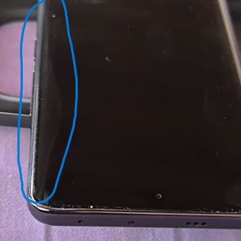 Yeni Alınan Telefonda Kalıcı Ekran İzi Sorunu Ve Değişim Talebi