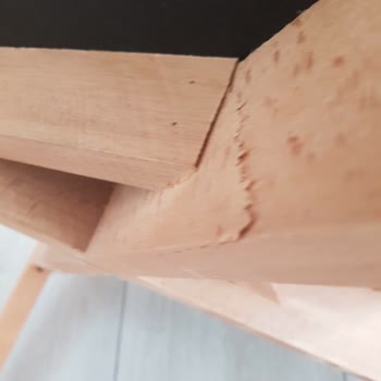 Teslim Edilen Mobilyalarda Ciddi Hasar Ve Eksikler