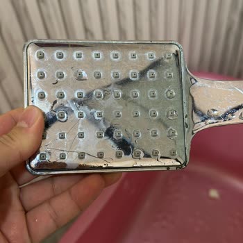 ECA Lucia Duş Başlıklarında Sürekli Su Akıtma Problemi Ve Yetersiz Servis Desteği