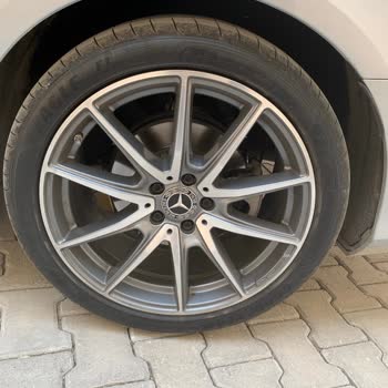 Goodyear 245/40/19 RFT neumáticos Mercedes E200 d, problemas de seguridad