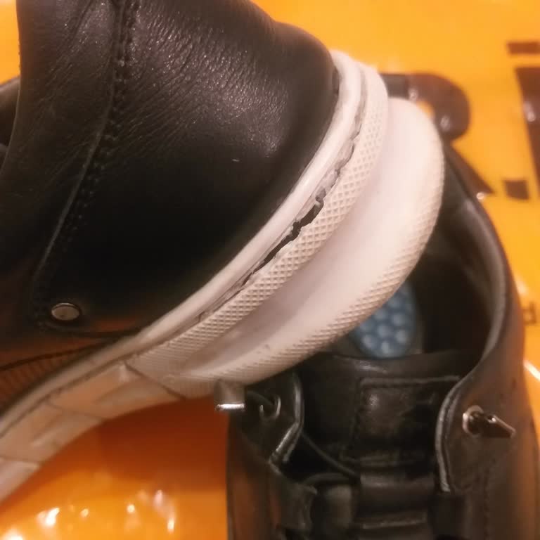 Deri Shoes (Samsun) Dikiş Yerlerinde Açılma Sorunu!