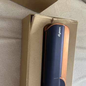 Servisten Gelen Dyson Airstrait Cihazım Kırık Kutuda Ve Tozlu Şekilde Teslim Edildi