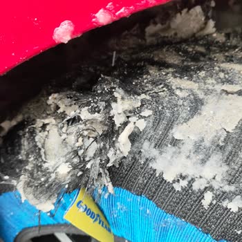 Goodyear Corabi, neumático roto tras primer uso, solicito asistencia