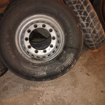 Goodyear Neumático de Camión, ptoblema de hinchazón y respuesta insuficiente