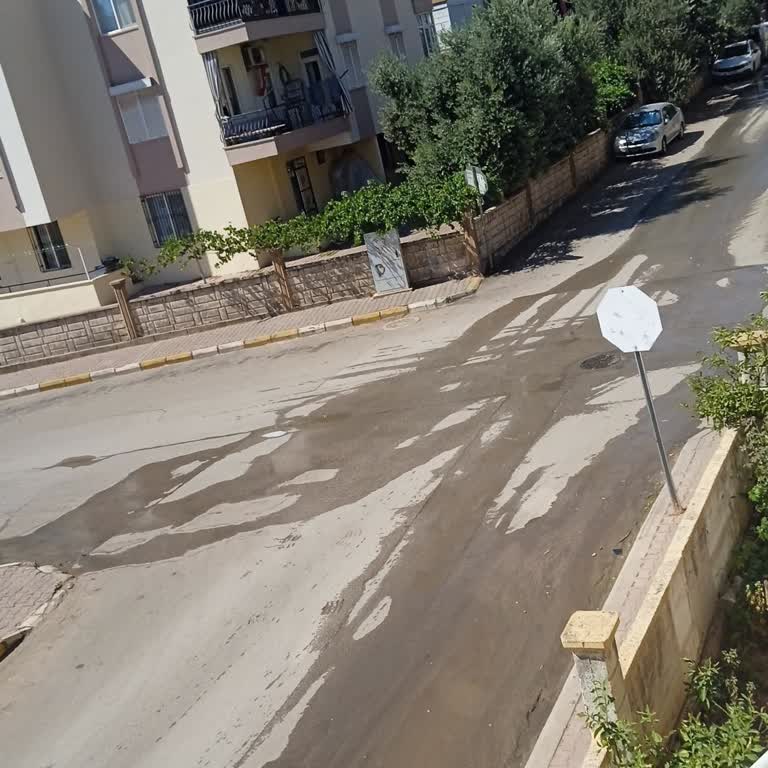 Kepez'de İçme Suyu Sızıntısına Zamanında Müdahale Edilmiyor